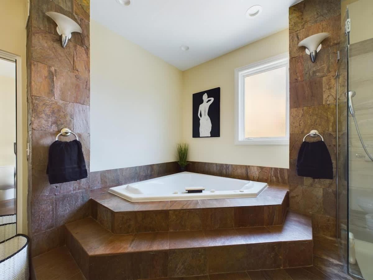 Luxe 4Br With Hot Tub & Game Room Chicago Luaran gambar